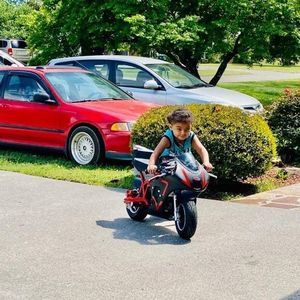 Meet your Posher, Alejandro